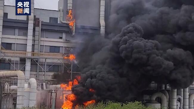上海工厂起火事故2.jpg