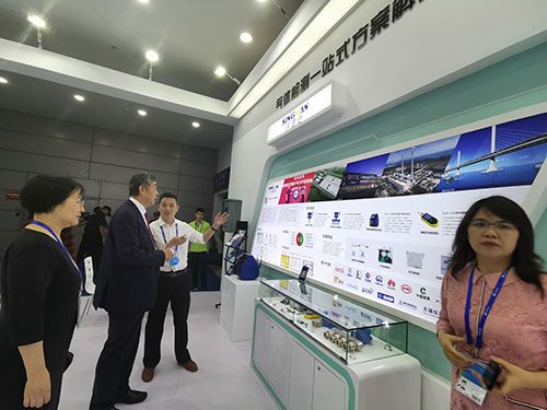 深国安展会领导采访