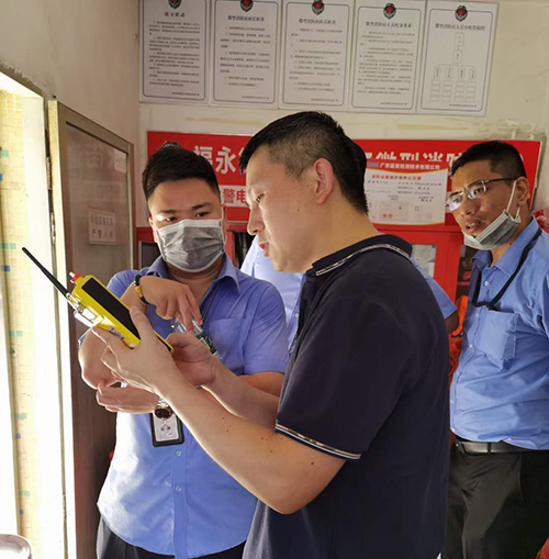应急救援手持式多种气体检测仪