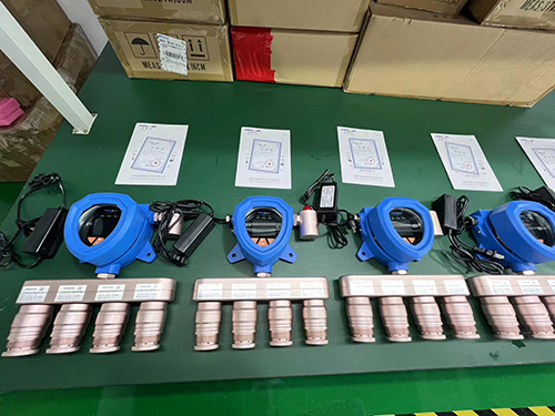 储能柜氢气四合一气体检测仪 储能柜氢气四合一气体检测仪