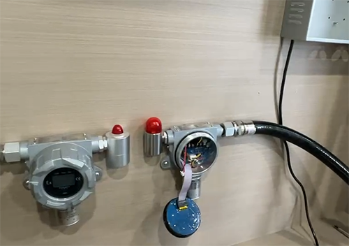 气体检测仪开关量接线方法