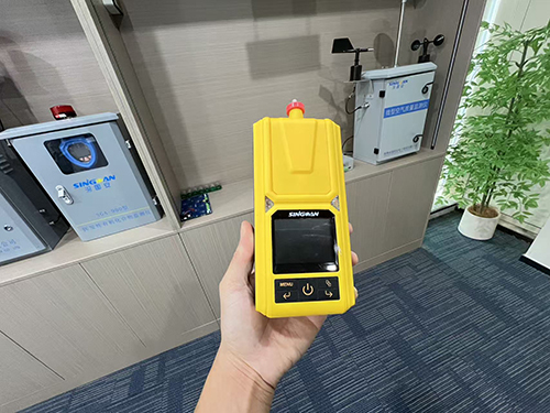 便携四合一气体检测仪泵吸式