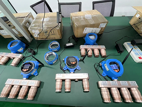 四合一气体检测仪